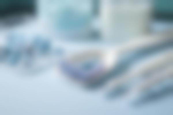 2、疑难病例的穿翼种植解决方案