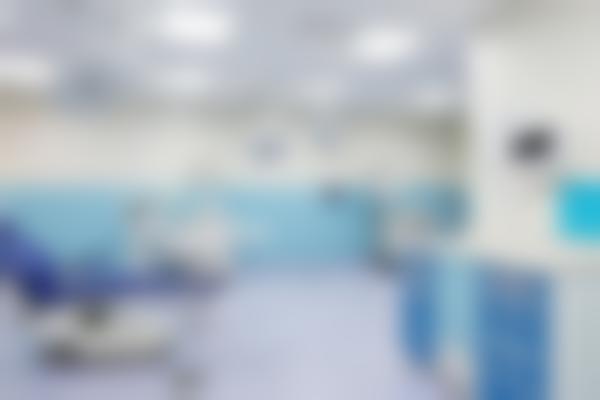 济南可恩口腔徐恒医生种植牙技术可靠，6000例临床经验让您笑容更自信！