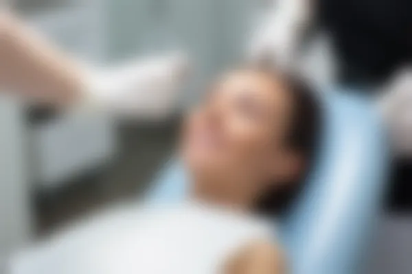 珠海九龙口腔医院种植牙价格表分析，比较珠海拜博口腔的性价比与服务质量