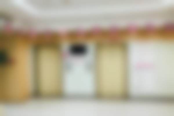 重庆松山医院：专精团队，打造自然美眼