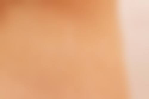 由于没有提供包含刘志刚简历介绍以及相关医院信息的具体内容，无法生成符合要求的标题，请提供相关内容。 